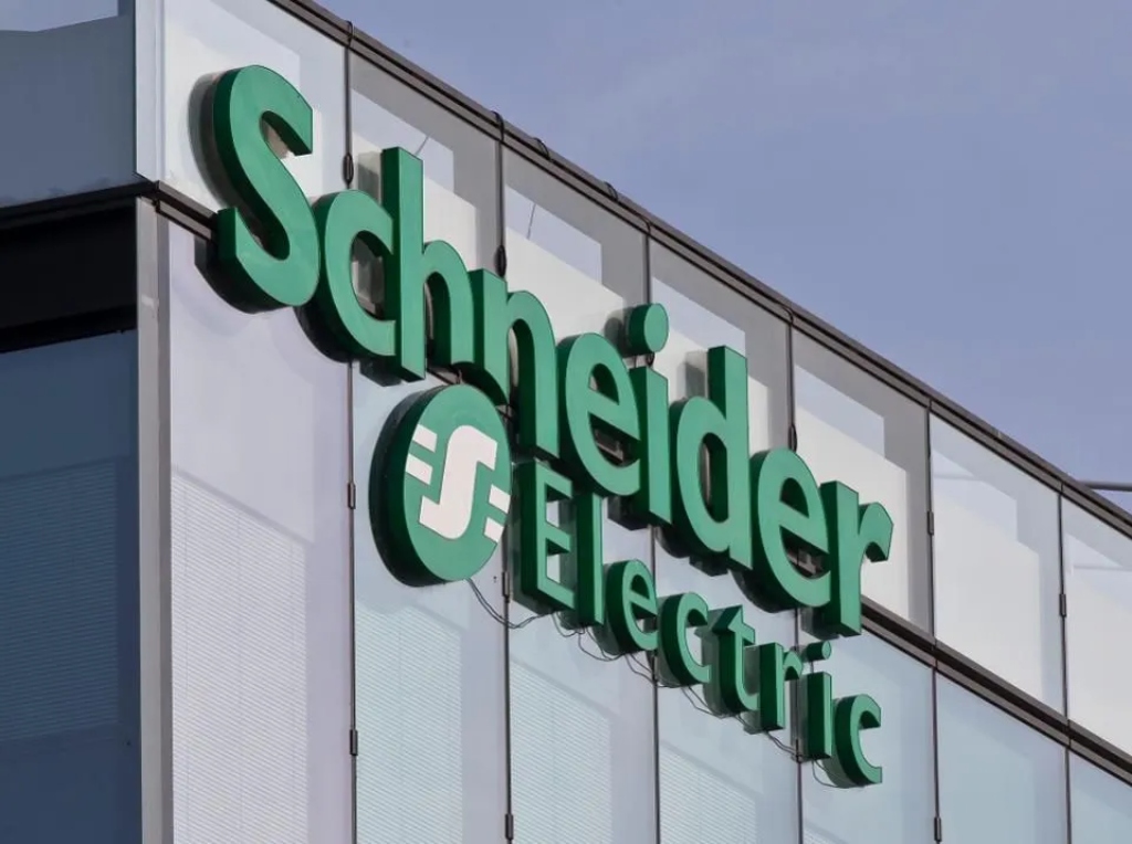 Schneider Electric incluye soluciones tecnológicas a su portafolio de electrificación